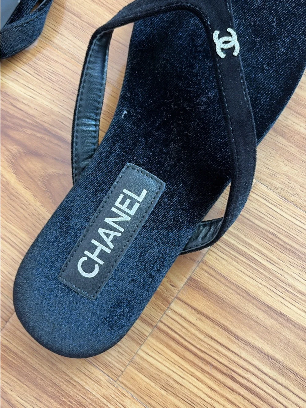 Chanel sandals size 7